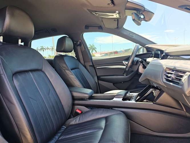 Audi E-Tron 55 Quattro 