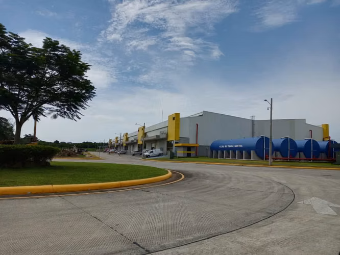 Alquiler o Venta de Bodega Cerca de Costa del Este  - Imagen 9