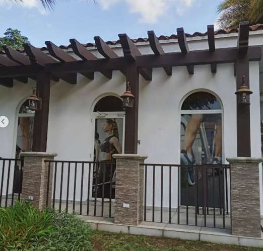 Casa modelo lyon con piscina en Versalles - Imagen 17