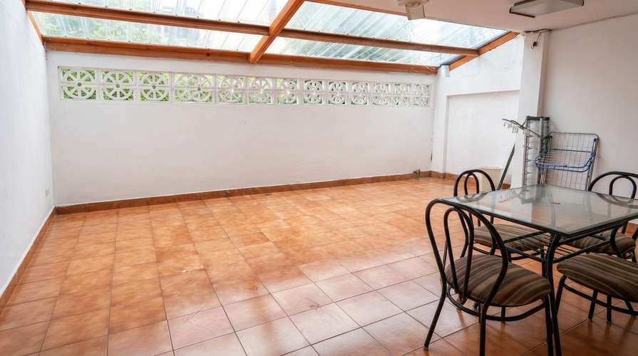 Casa en Obarrio I con piscina privada y terraza - Imagen 17