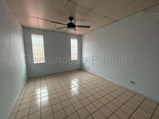  ¡Alquiler exclusivo en Condado del Rey! Tu familia merece este espacio (3 o 4 Recámaras).