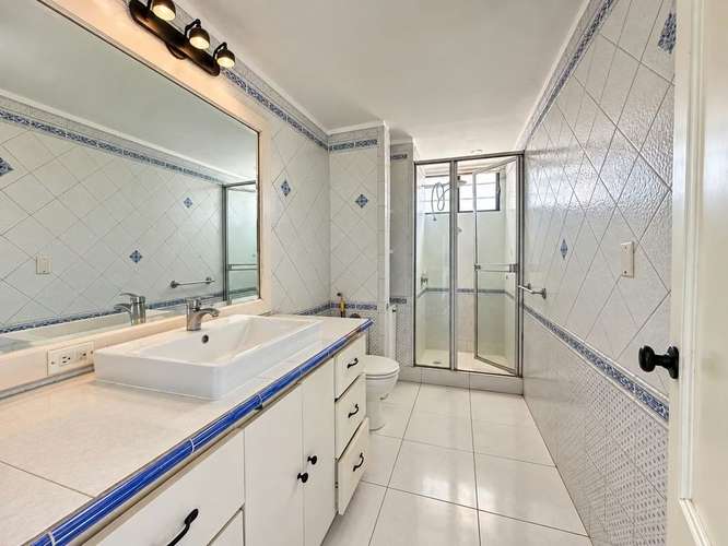 Apartamento en Punta Paitilla I con terraza y vista al mar - Imagen 13