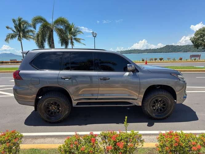 Lexus Lx 