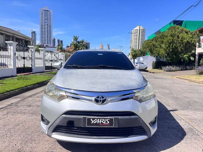 Toyota Yaris 2014 - Imagen 2