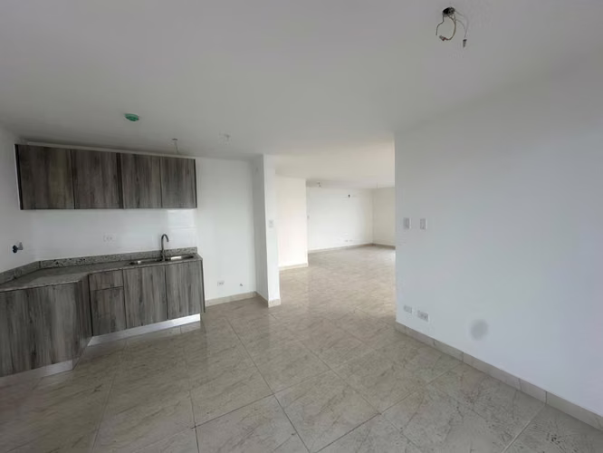 APARTAMENTO EN VENTA AVENIDA BALBOA - Imagen 5