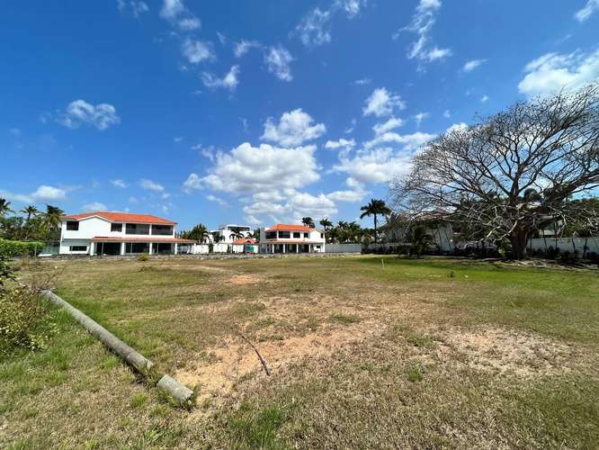 Rio Hato. Quintas Sol y Mar. Terreno 3232mts $420,000.00neg - Imagen 7