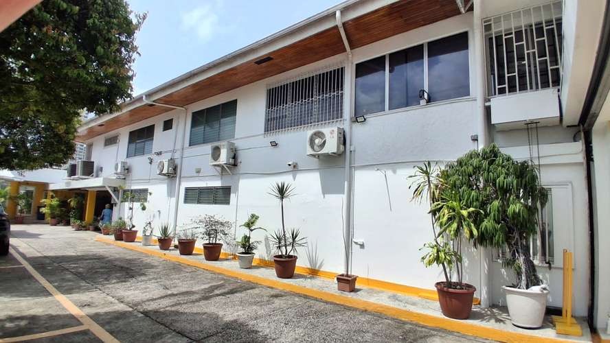 El Carmen. Casa 750mts. Uso comercial 7est $1,100,000.00neg