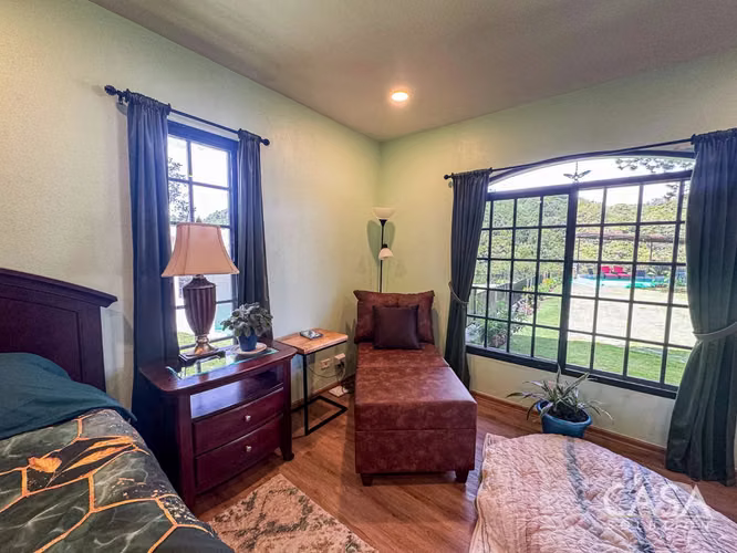 Casa Amueblada con Vistas al Volcán Barú en Venta en Santa Lucía, Boquete - Incluye Casita de Huéspedes - cs id: 350154 - Imagen 10