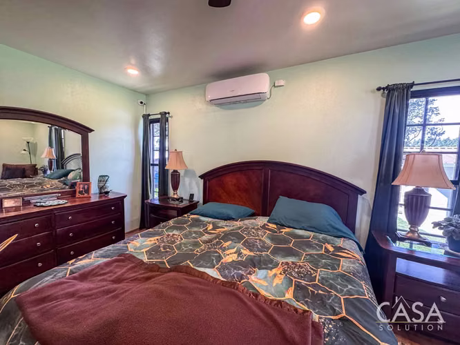 Casa Amueblada con Vistas al Volcán Barú en Venta en Santa Lucía, Boquete - Incluye Casita de Huéspedes - cs id: 350154 - Imagen 9