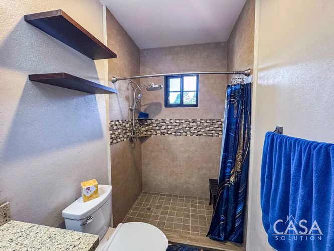 Casa Amueblada con Vistas al Volcán Barú en Venta en Santa Lucía, Boquete - Incluye Casita de Huéspedes - cs id: 350154 - Imagen 12