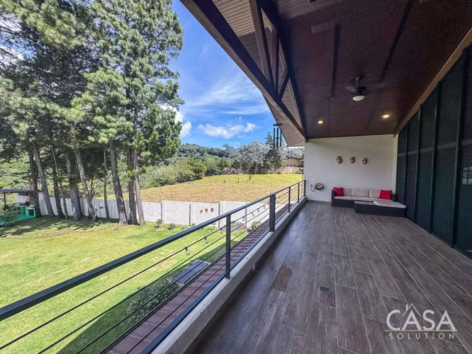 Casa Amueblada con Vistas al Volcán Barú en Venta en Santa Lucía, Boquete - Incluye Casita de Huéspedes - cs id: 350154 - Imagen 3