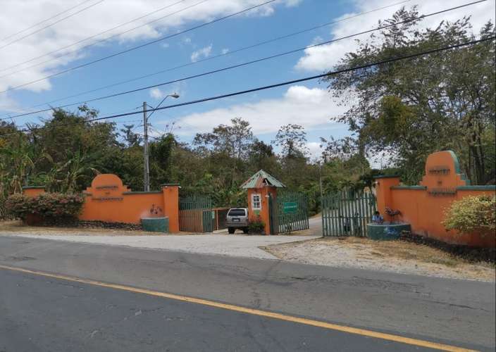 Terreno en Hacienda La Florenciana. 1369mts $35,000.00