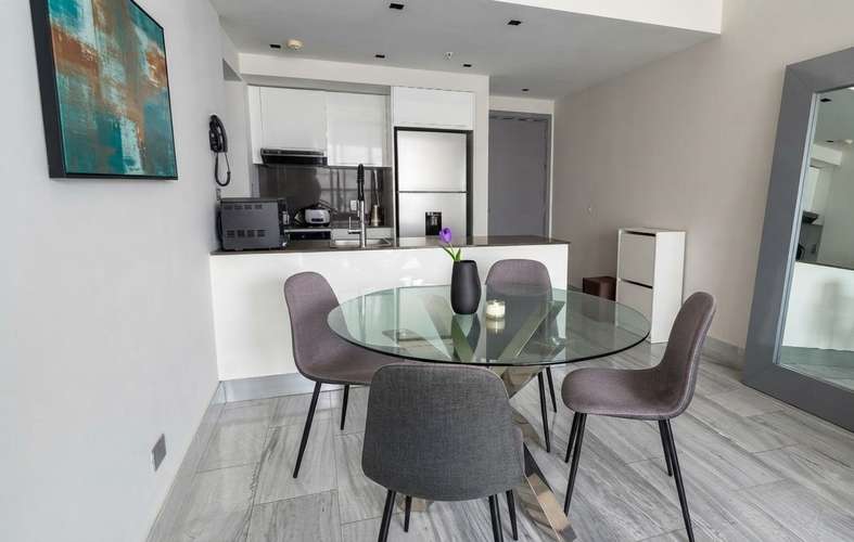 Apartamento en Bella Vista I con balcón y vista espectacular - Imagen 5
