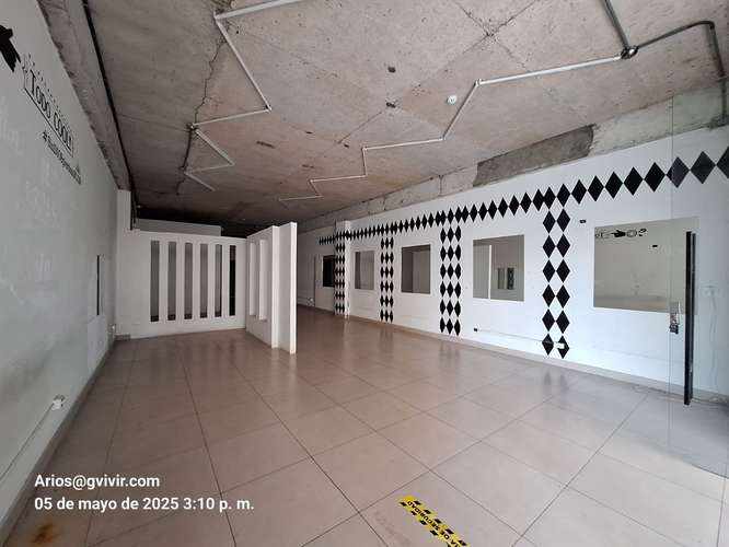 Liberty Plaza. Local 115mts terminado AC $2145.26