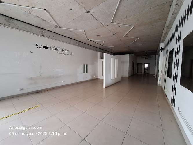 Liberty Plaza. Local 115mts terminado AC $2145.26 - Imagen 2