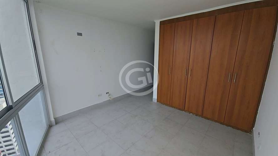Venta Apartamento Duplex Avenida Balboa Vista al Mar Remate - Imagen 17