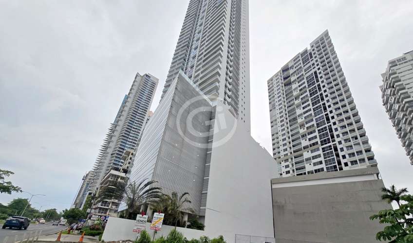 Venta Apartamento Duplex Avenida Balboa Vista al Mar Remate - Imagen 1