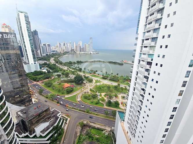 Venta Apartamento Duplex Avenida Balboa Vista al Mar Remate - Imagen 5