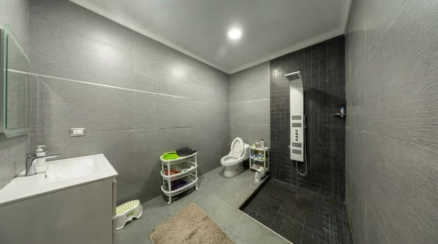 Casa en El Carmen I con 6 parking y remodelada