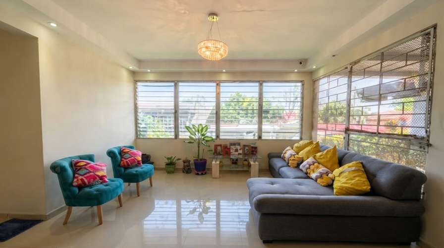 Casa en El Carmen I con 6 parking y remodelada