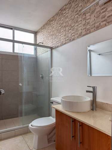 Apartamento con linea blanca en San Francisco PH Sky Blue - Imagen 12
