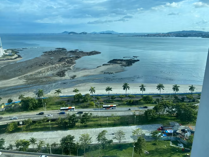 FOR RENT AVE BALBOA FRENTE AL MAR 2 RECAMARAS AMOBLADO - Imagen 12