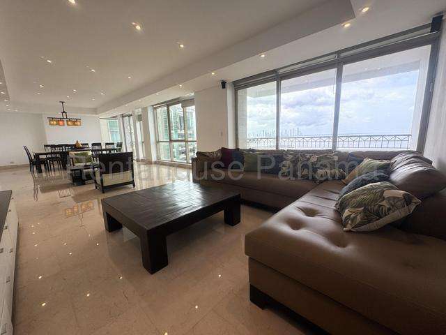 Apartamento amoblado en alquiler en Punta Pacífica 26MAM5358