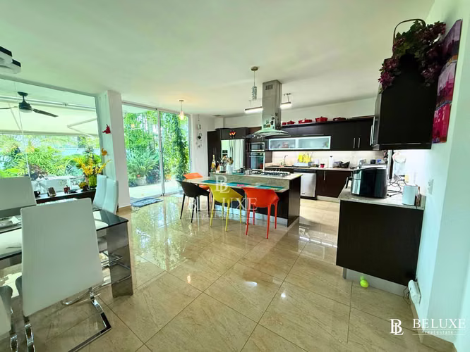 VENTA DE CASA EN COSTA ESMERALDA, COSTA SUR (19) - Imagen 6