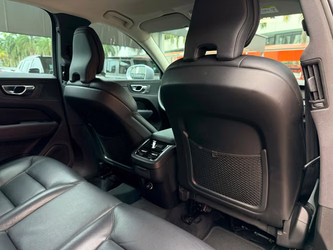 VOLVO XC60 T5 MOMENTUM 2020 - Imagen 10
