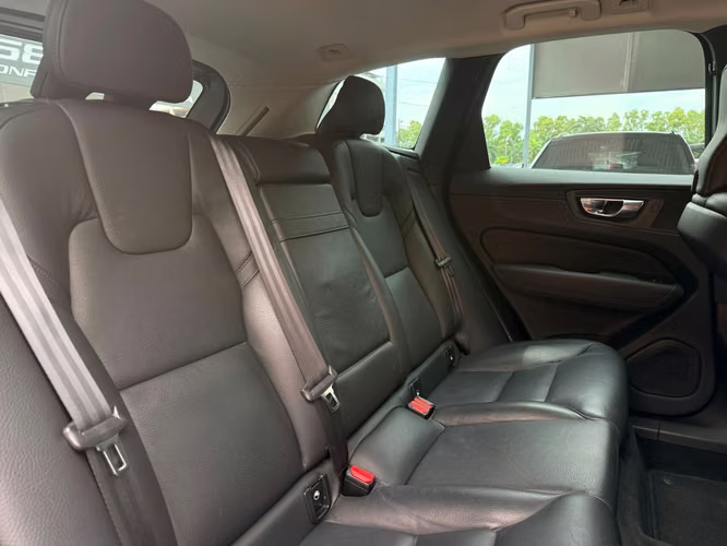 VOLVO XC60 T5 MOMENTUM 2020 - Imagen 12