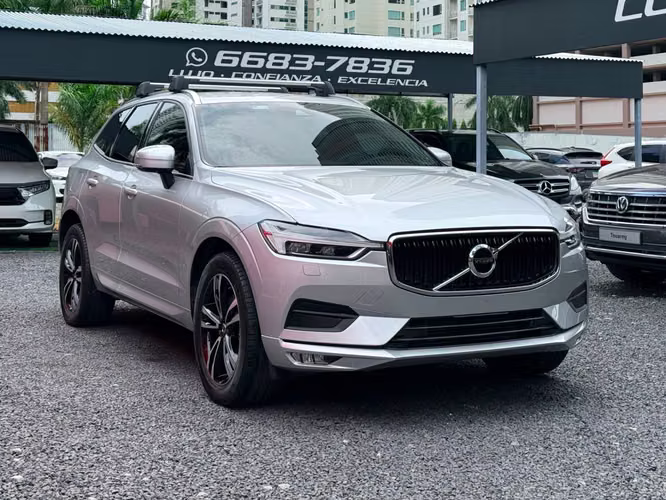 VOLVO XC60 T5 MOMENTUM 2020
