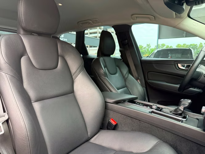 VOLVO XC60 T5 MOMENTUM 2020 - Imagen 9