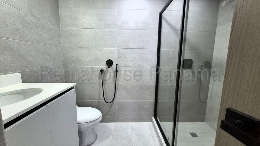 Se alquila apartamento en Carrasquilla GCEA 27-1480