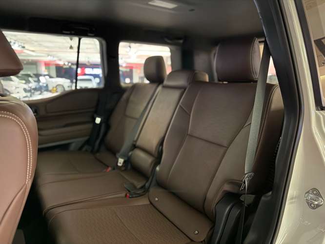 TOYOTA LAND CRUISER PRADO HEV 2026
