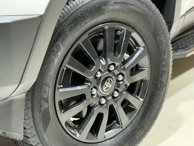 TOYOTA LAND CRUISER PRADO HEV 2026