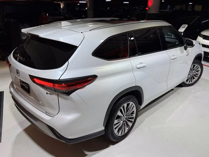 TOYOTA HIGHLANDER HEV 2025 - Imagen 9