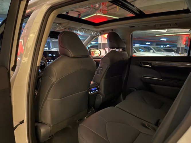 TOYOTA HIGHLANDER HEV 2025 - Imagen 14