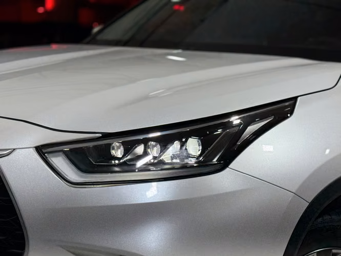 TOYOTA HIGHLANDER HEV 2025 - Imagen 4