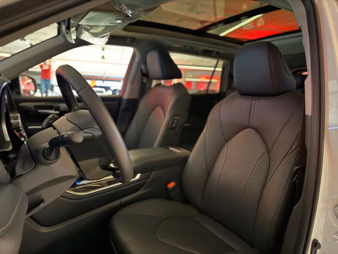 TOYOTA HIGHLANDER HEV 2025 - Imagen 13