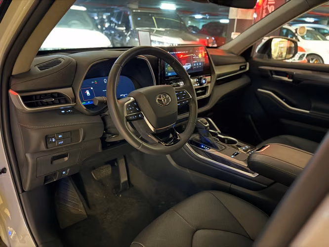TOYOTA HIGHLANDER HEV 2025 - Imagen 11