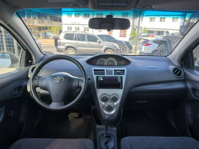 TOYOTA YARIS 2007