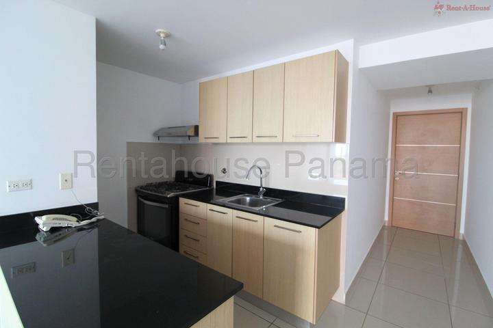 Se alquila apartamento en Carrasquilla GCEA27-2612