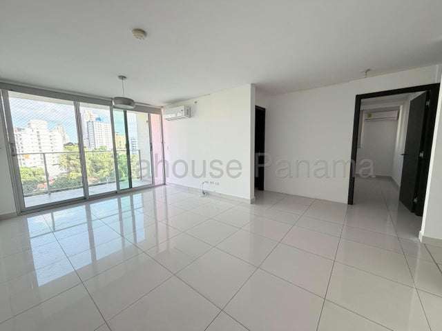 Se alquila apartamento en Carrasquilla GCEA27-25