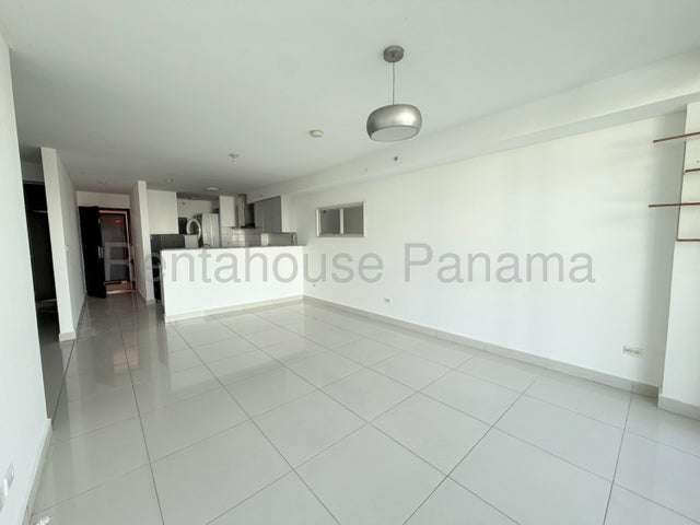 Se alquila apartamento en Carrasquilla GCEA27-25