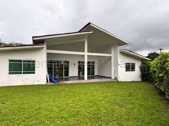 Se alquila casa en Club de Golf Kc - Imagen 15