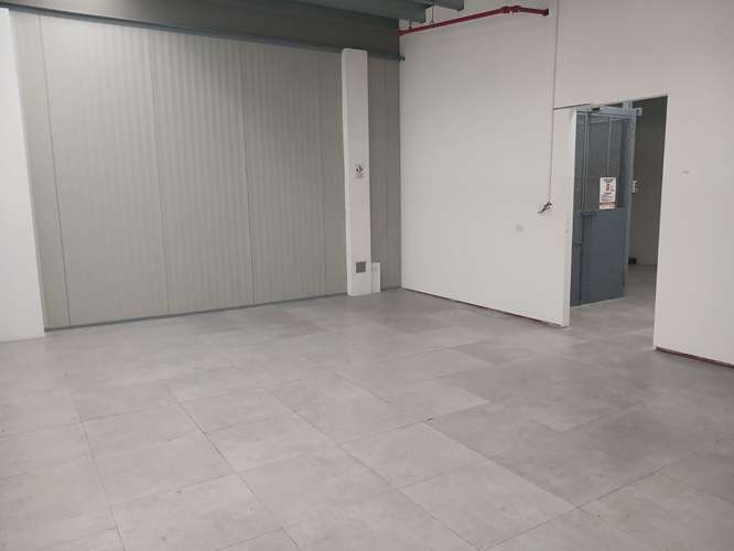 Alquiler de Ofibodega Cerca de Costa el Este 304 m2 - Imagen 7