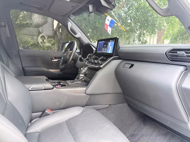 Toyota Land Cruiser 2023 Modelo ZX  - Imagen 13