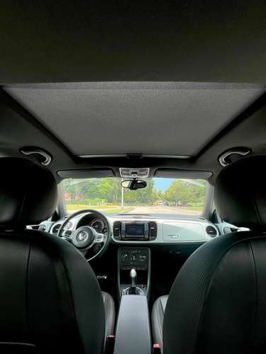 Volkswagen Beetle 2015 EXCELENTE ESTADO  - Imagen 14