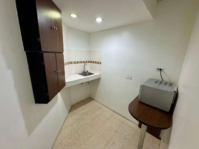 OFICINA 14.44 M² · SALA DE ESPERA COMPARTIDA · PLAZA PAITILLA 48C - Imagen 5