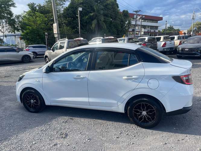 HYUNDAI GRAND I10 2023 MANUAL  - Imagen 4